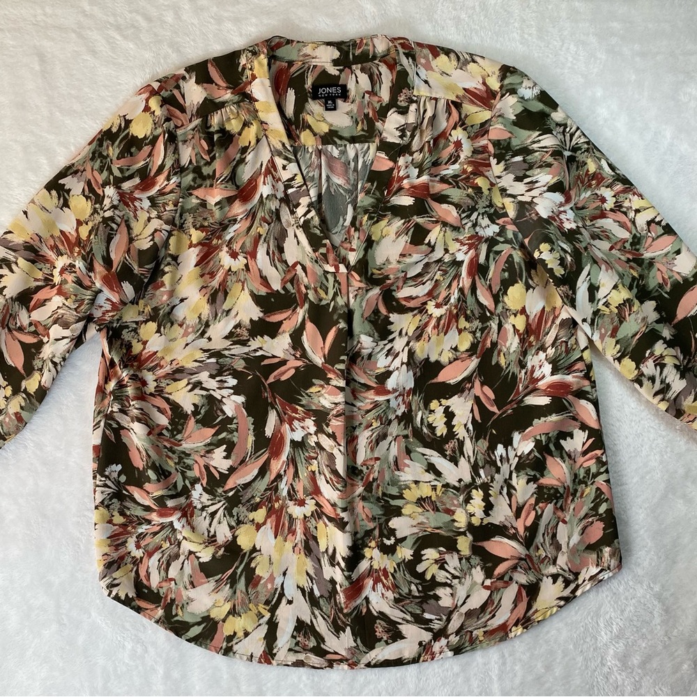 Jones New York Olive Floral Brushstroke Blouse
